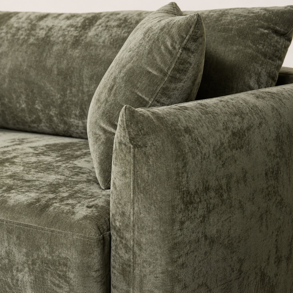 Love Seat Mila