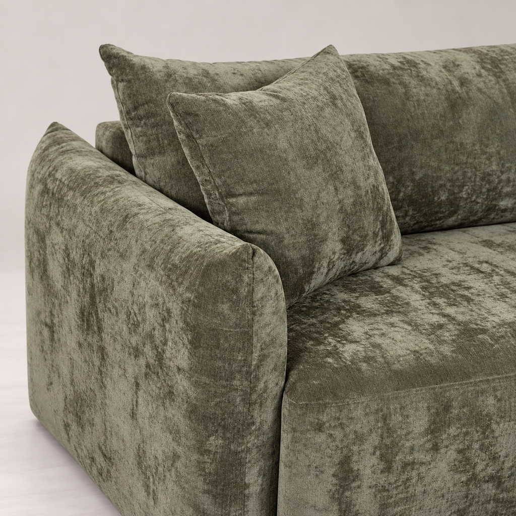 Love Seat Mila