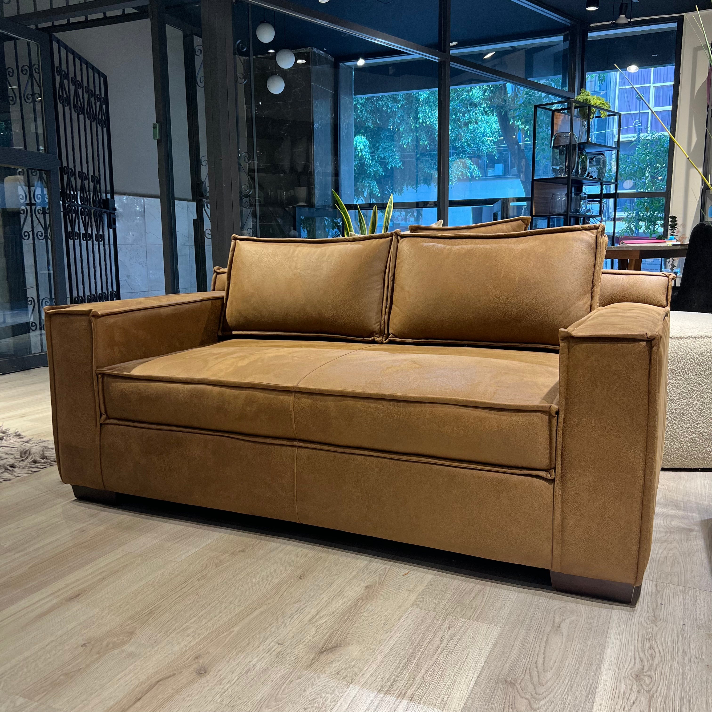 Love Seat Greta