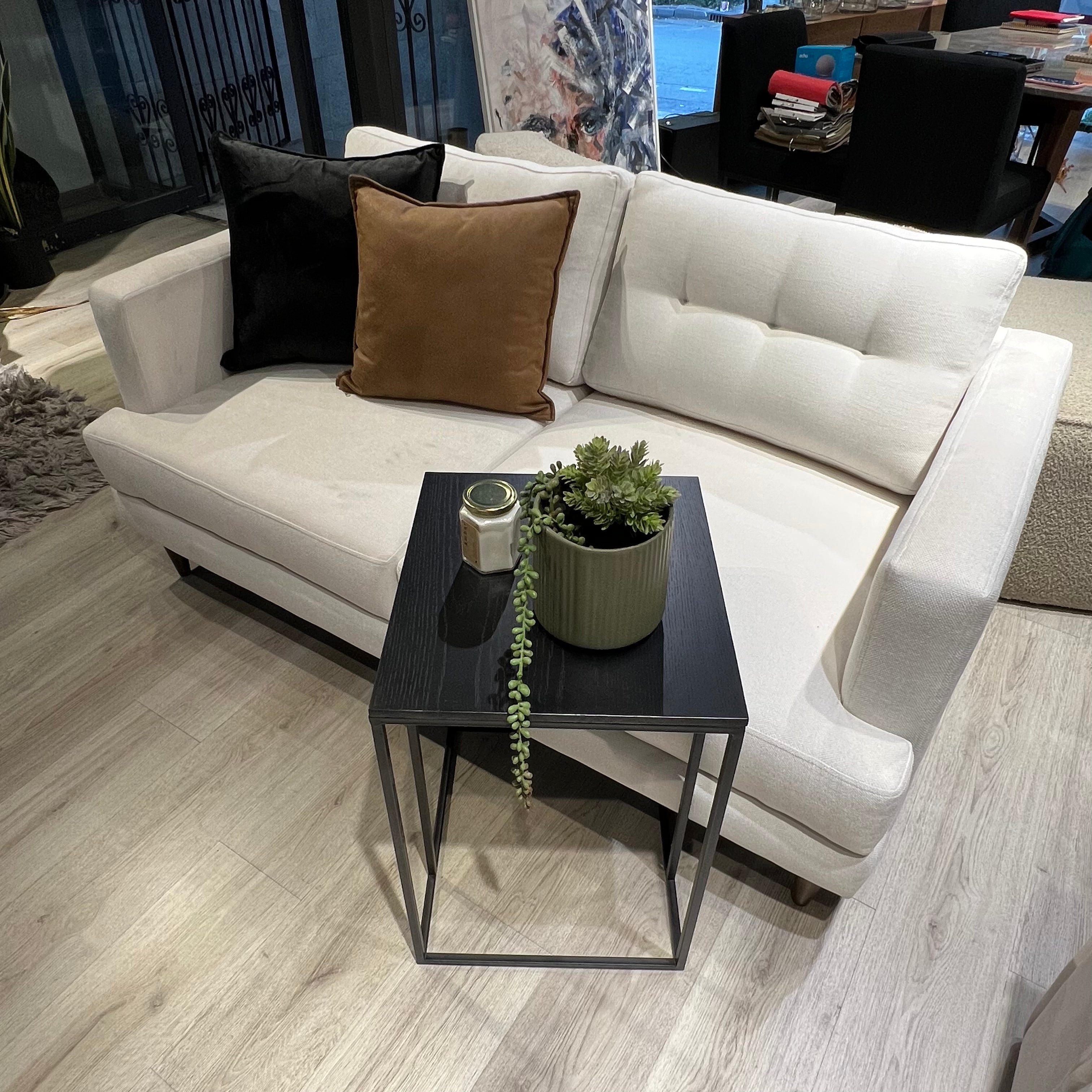 Love Seat Lena