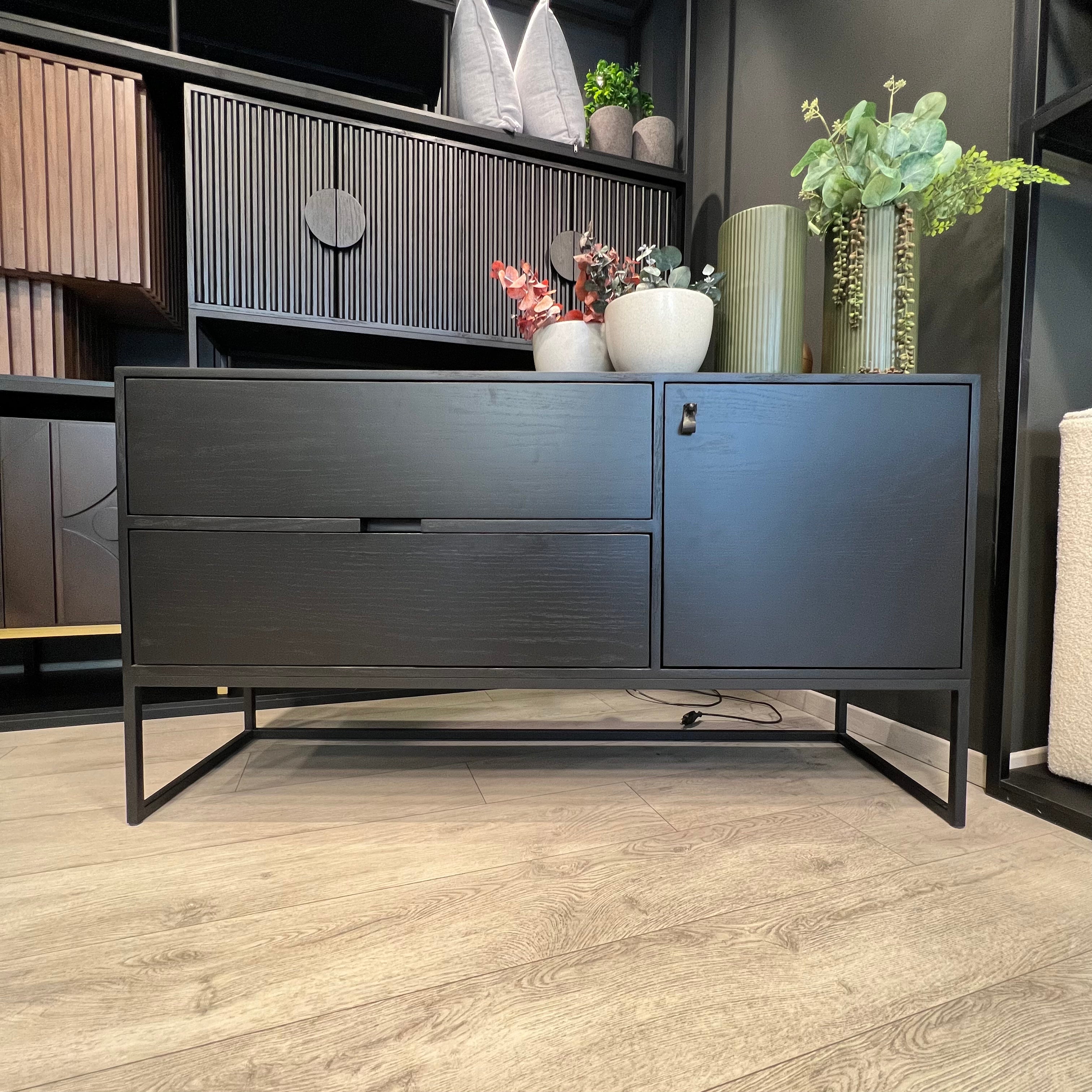 Credenza Marcus